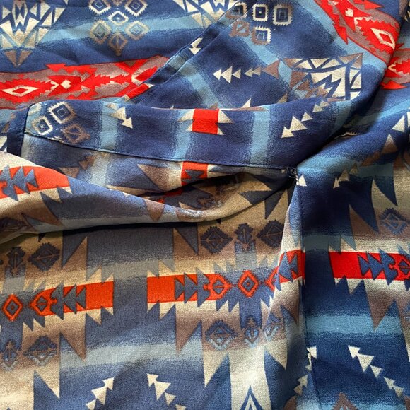 Live 4 Truth Square Cut Short Sleeve Blouse Aztec Print Blue Patterned Small - Picture 5 of 8